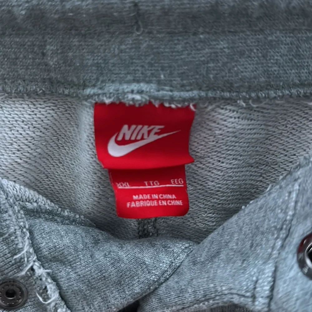 Nike Sweatpants {XXL} - Picture 3 of 3